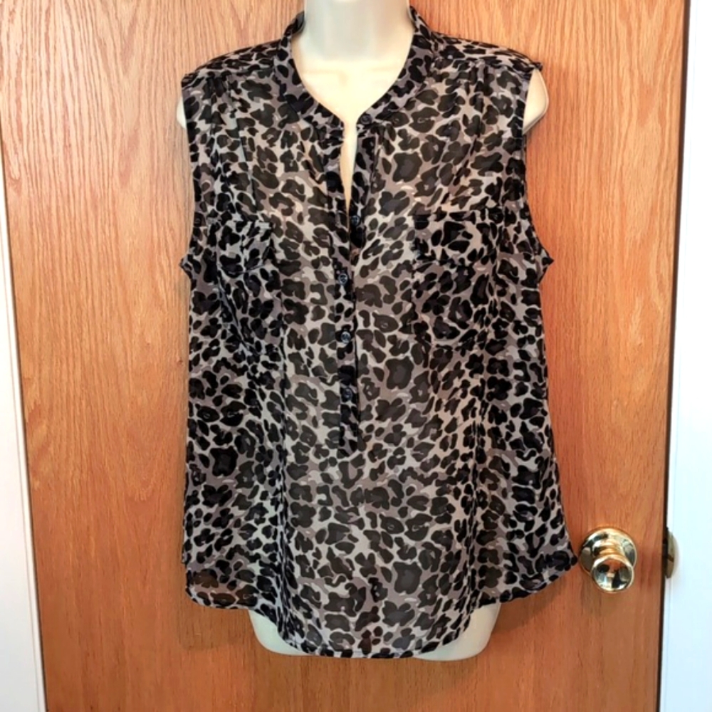 Old Navy Sheer Leopard Print Sleeveless Blouse Size L
